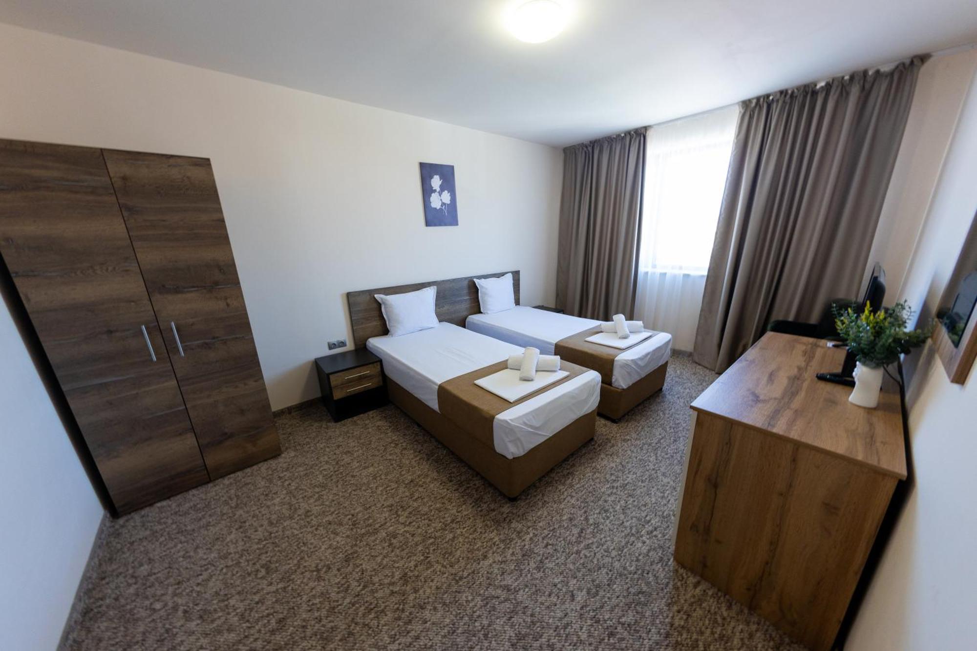 City Plaza Botevgrad Exterior foto